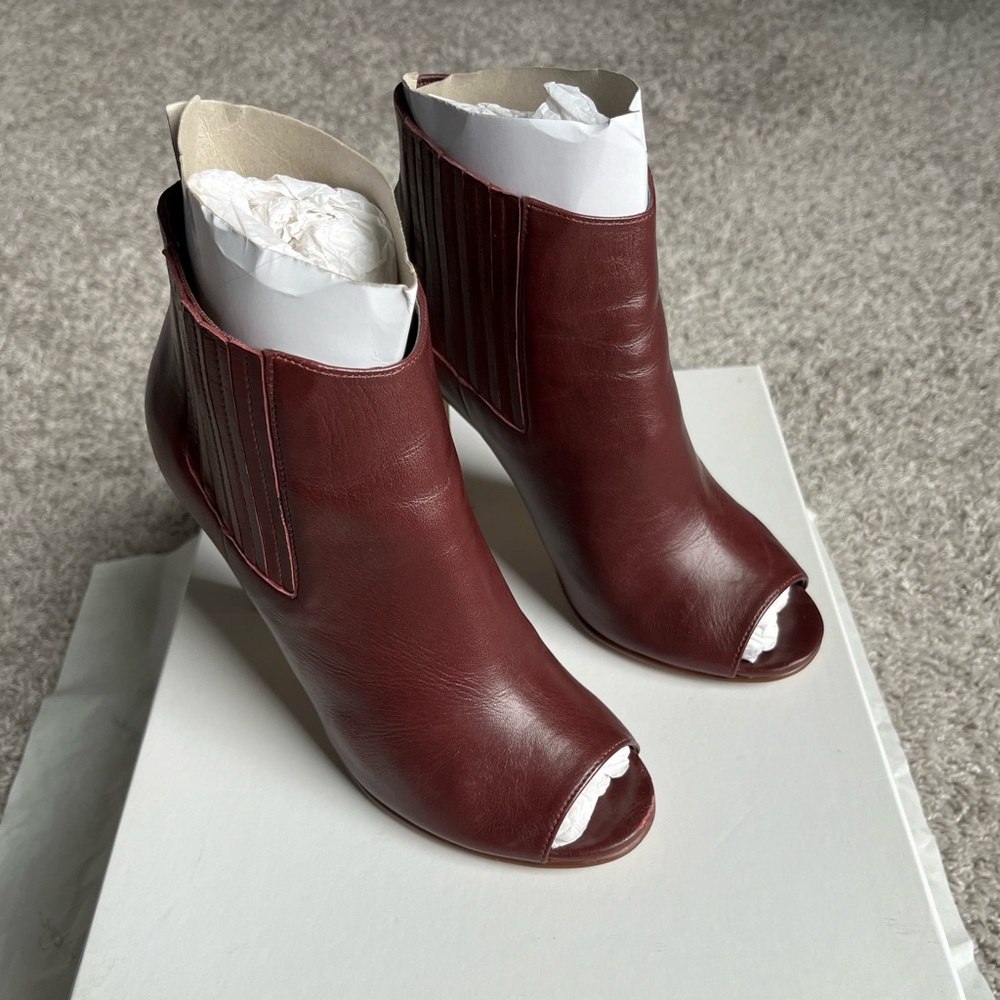 Burgundy Halogen ‘Camden’ Peep-toe Booties
